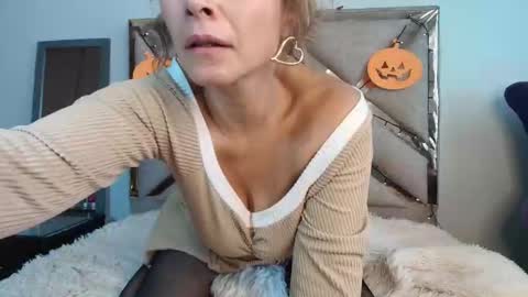            online show from October 29, 1:58 pm