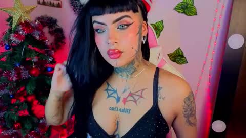 I AM NIKKY online show from December 23, 3:10 am