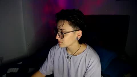 lyan onlyfans n linda online show from February 1, 9:35 pm