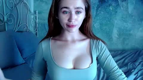 Lina online show from October 31, 1:51 am