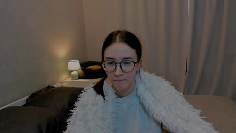 Snapshot of internetsexplorer chatting on February 1, 7:36 am Bernadette Join online show from February 1, 7:36 am