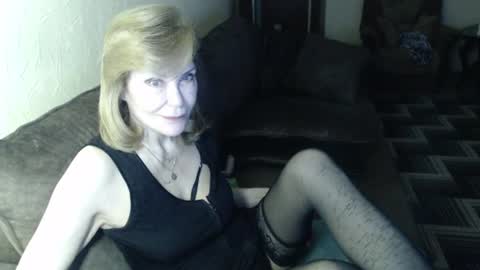 irenalegs online show from July 18, 5:44 am