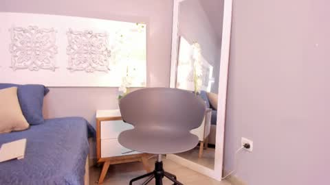 Iris Rosse online show from March 11, 8:53 pm