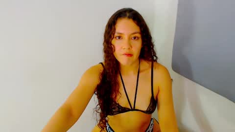 Instagram iris caprice online show from June 10, 2:00 am