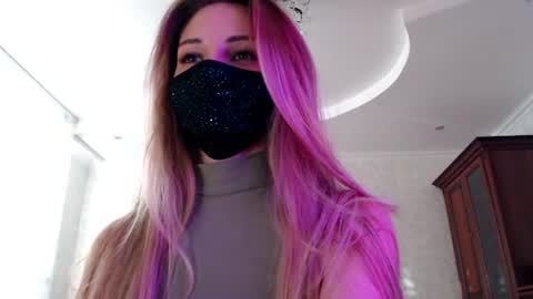 Lily online show from June 20, 5:38 pm