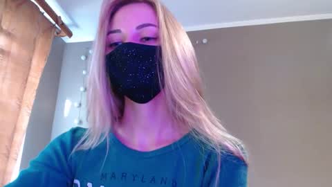 Lily online show from September 22, 2:37 pm