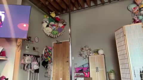 Snapshot of iris_world chatting on March 11, 7:36 pm iris online show from March 11, 7:36 pm