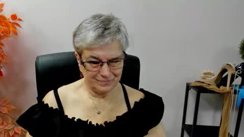 I R I S online show from October 10, 7:35 am