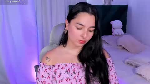 Iris Moira  online show from July 28, 4:39 pm
