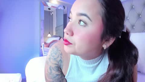 Snapshot of iriswills chatting on October 21, 5:39 pm Iris online show from October 21, 5:39 pm