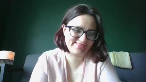 Paris online show from April 10, 5:46 am