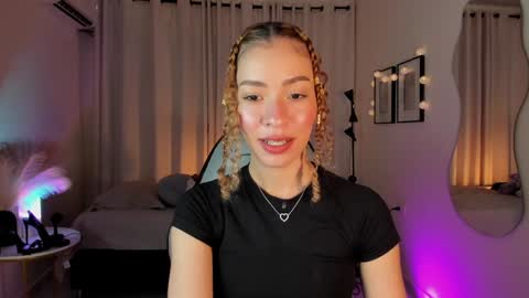 isa_____ online show from January 17, 12:31 am