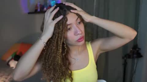 isa_____ online show from November 17, 9:37 pm