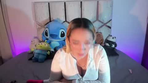 isa_klein online show from July 7, 6:58 am