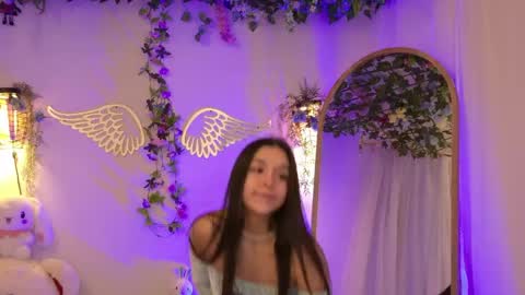 Isabella        online show from April 29, 11:54 pm