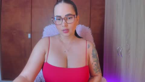  ISABELLA online show from July 30, 1:39 am