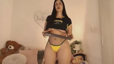 Isabel online show from June 15, 3:40 am