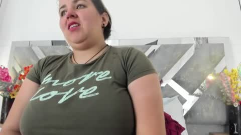 Mommy Isa online show from July 23, 12:57 pm