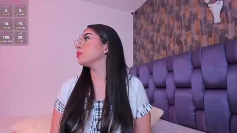 Isabela Angell  online show from March 12, 11:12 pm