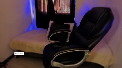 isabella online show from October 2, 12:43 pm