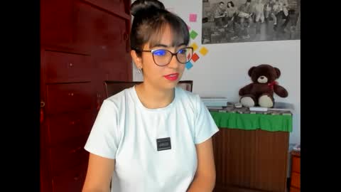 Isabella22 1 online show from December 4, 2:26 pm