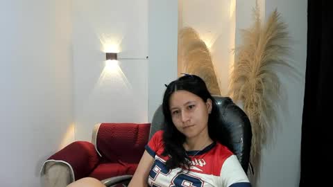 Isabella online show from May 6, 4:38 am