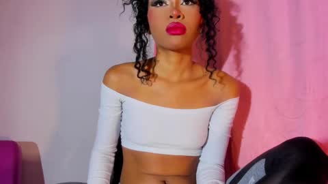 Snapshot of isabella_sex18 chatting on October 20, 2:58 am isabella online show from October 20, 2:58 am