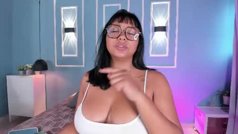 isabella zc online show from July 30, 12:28 pm