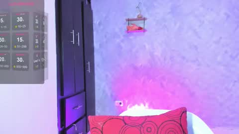 Instagram soybella01  online show from December 21, 6:56 pm