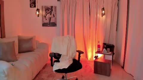 ISABELLA  online show from July 7, 4:21 pm