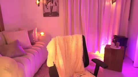 ISABELLA  online show from July 2, 2:34 pm