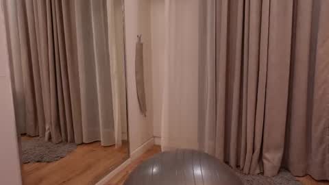 IsabellaMyst online show from March 9, 2:15 am