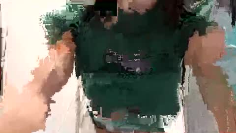 isabellaroseee online show from May 16, 8:06 am