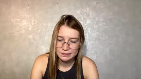 Im Olivia  online show from October 17, 11:46 am