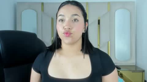 Snapshot of isabellrodriguez18 chatting on September 22, 1:04 am isabellrodriguez18 online show from September 22, 1:04 am