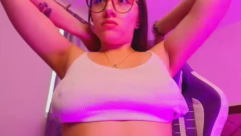 ISABELLA online show from March 3, 11:49 am