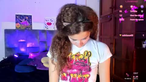 Isabela  online show from October 31, 4:14 am