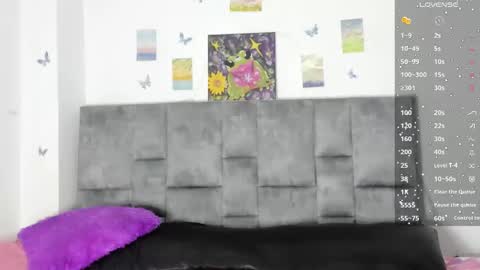 Isabela  online show from February 16, 4:31 am