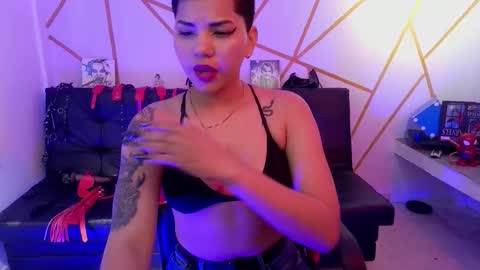 Snapshot of ise_lunny chatting on October 1, 5:34 am isabela online show from October 1, 5:34 am