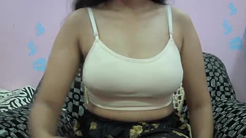 ishika_singh_ online show from July 25, 3:02 am