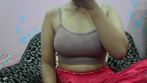ishika_singh_ online show from June 21, 2:37 am
