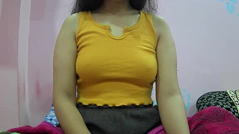 ishika_singh_ online show from February 15, 2:58 am