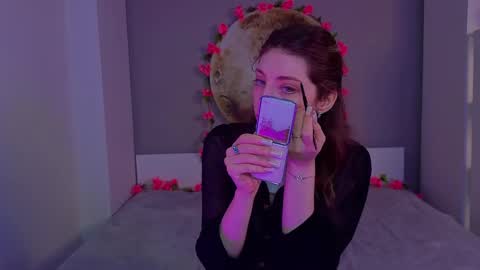 Emilia online show from March 18, 6:18 am