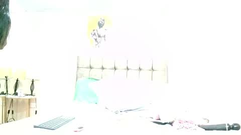 issabellajones online show from April 29, 11:46 am
