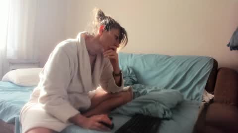 Snapshot of issabelle_69 chatting on February 23, 6:44 am Issabelle online show from February 23, 6:44 am