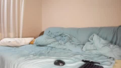 Snapshot of issabelle_69 chatting on October 2, 7:13 am Issabelle online show from October 2, 7:13 am