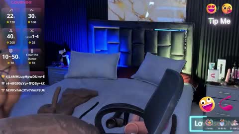 Issafoxx online show from December 16, 12:44 pm