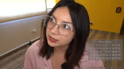 Snapshot of its_jessi chatting on December 11, 7:03 pm Jessi online show from December 11, 7:03 pm