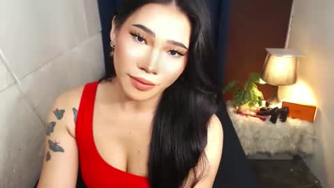 Im Mariee online show from May 21, 6:28 pm