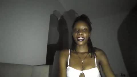 reen online show from February 11, 9:27 pm